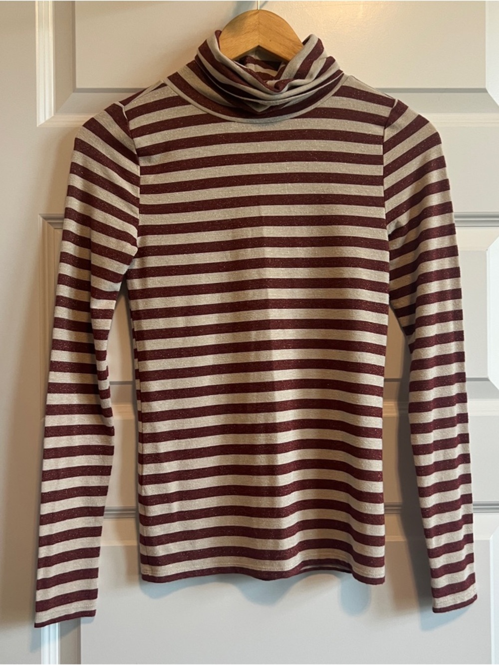 LOFT Turtleneck Gold Shimmer XS